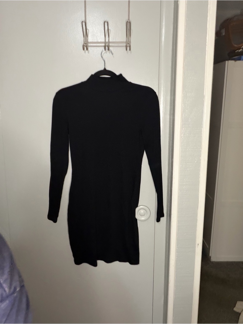 Old Navy Black Long-Sleeve Knit Bodycon Dress